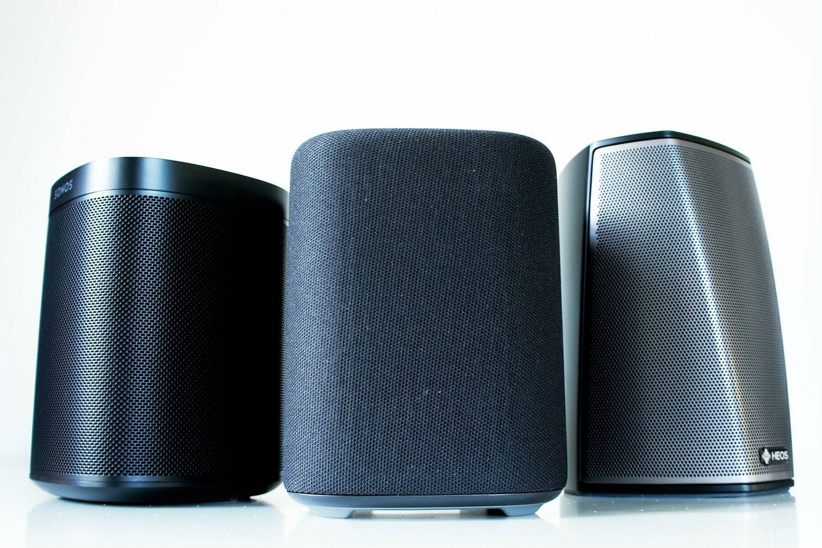 Comparatif multiroom HEOS - Sonos - MusicCast : trois enceintes