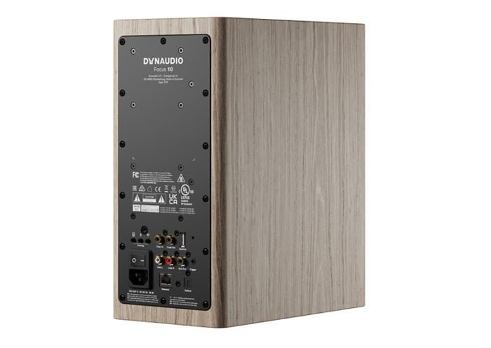 dynaudio focus connexions