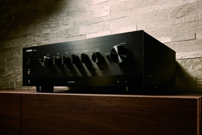 Yamaha R-N1000A et R-N800A : deux nouveaux amplificateurs connectés au look classique