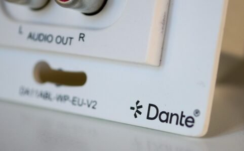 Comment j'utilise le Dante pour l'audio multiroom : introduction